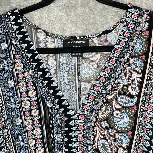 Liz Claiborne 3X Shirt Top Blue Paisley Cap Short Sleeve V Neck Peplum Stretch - Picture 3 of 6